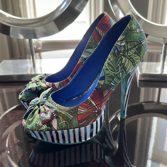 Desigual  heels - Picture 2 of 6
